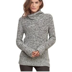 Brand: Abercrombie, Size: S, Knitted Sweater, Black and White Color
